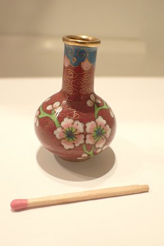 Japansk miniature cloisonné vase.