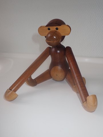 Kay Bojesen abe i teak og limba træ.