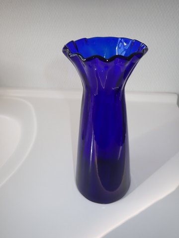 Hyacintglas med bølgekant fra Holmegård.